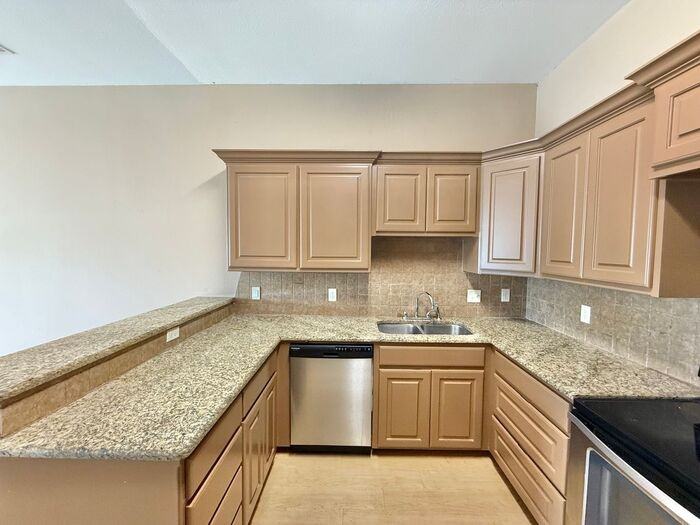 3940 Mcdonald Road - Photo 6 of 34