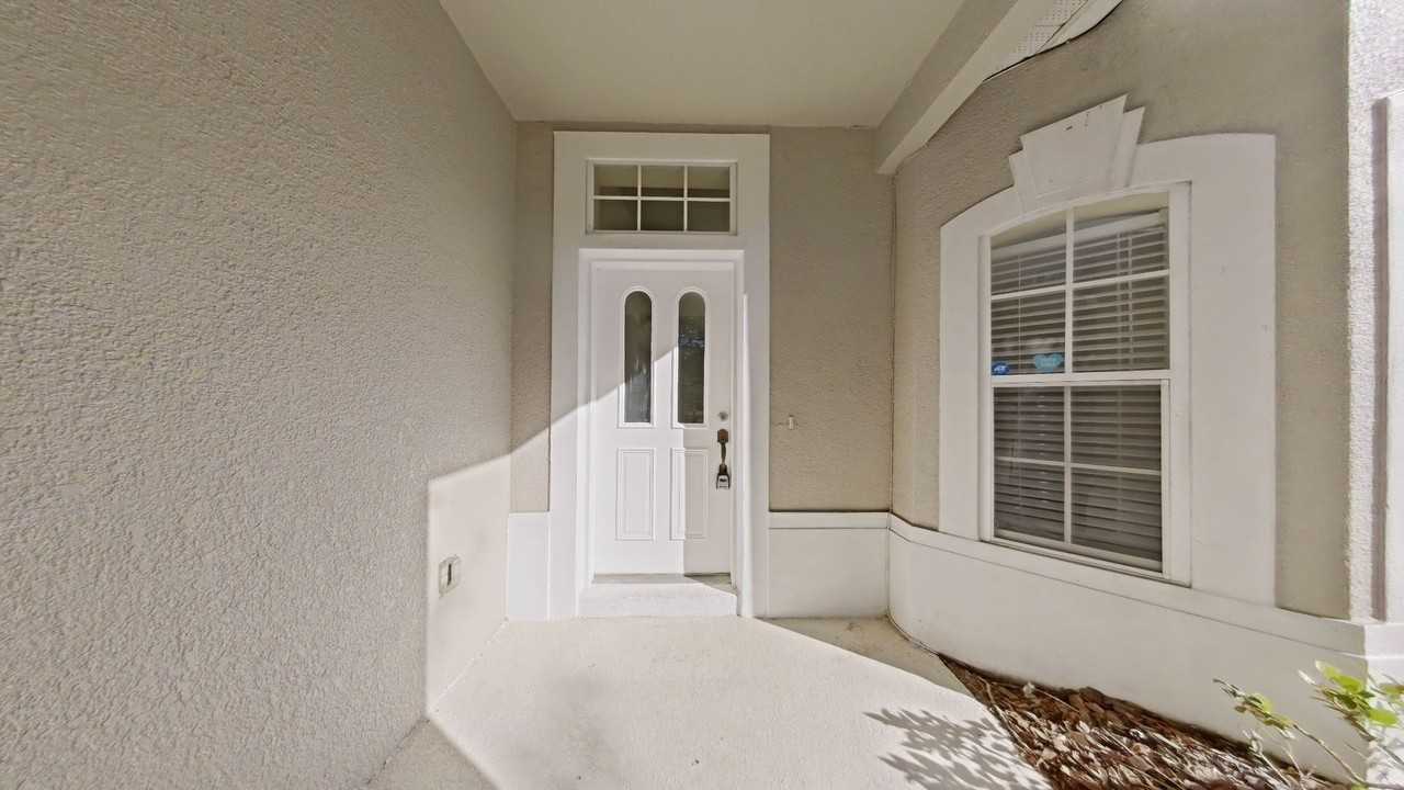 902 Henley Cir - Photo 2 of 22