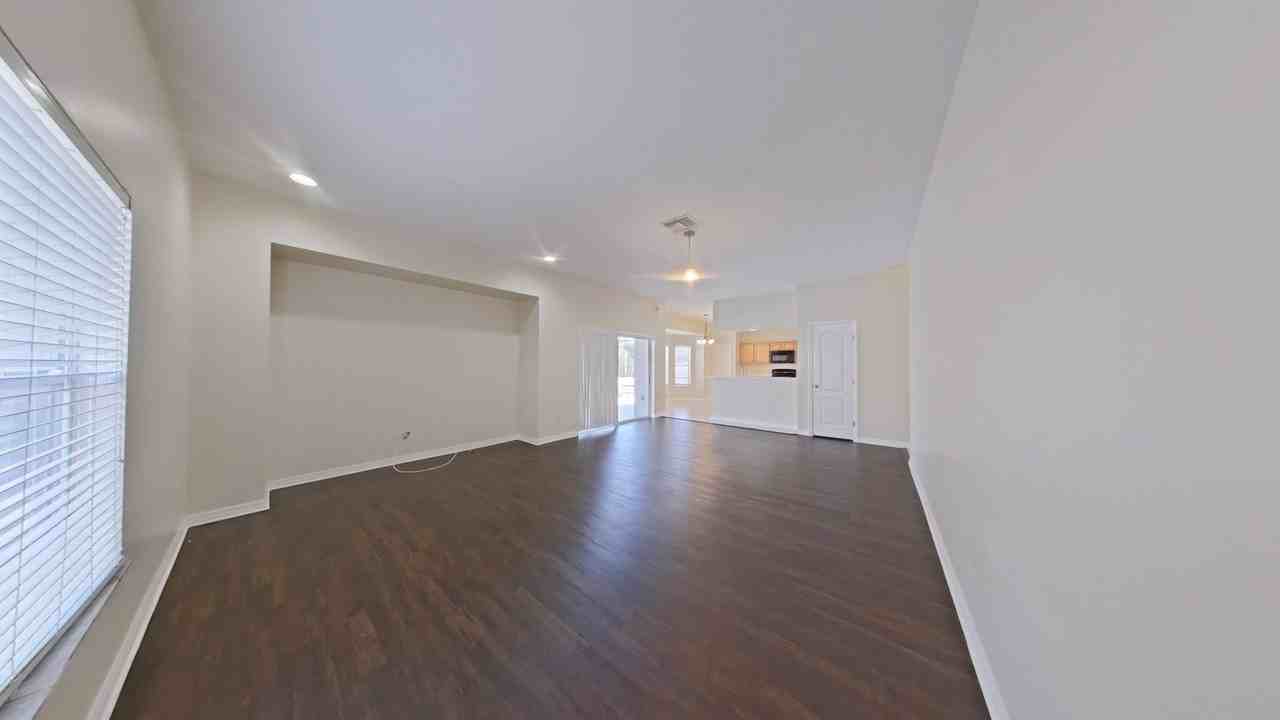 902 Henley Cir - Photo 7 of 22