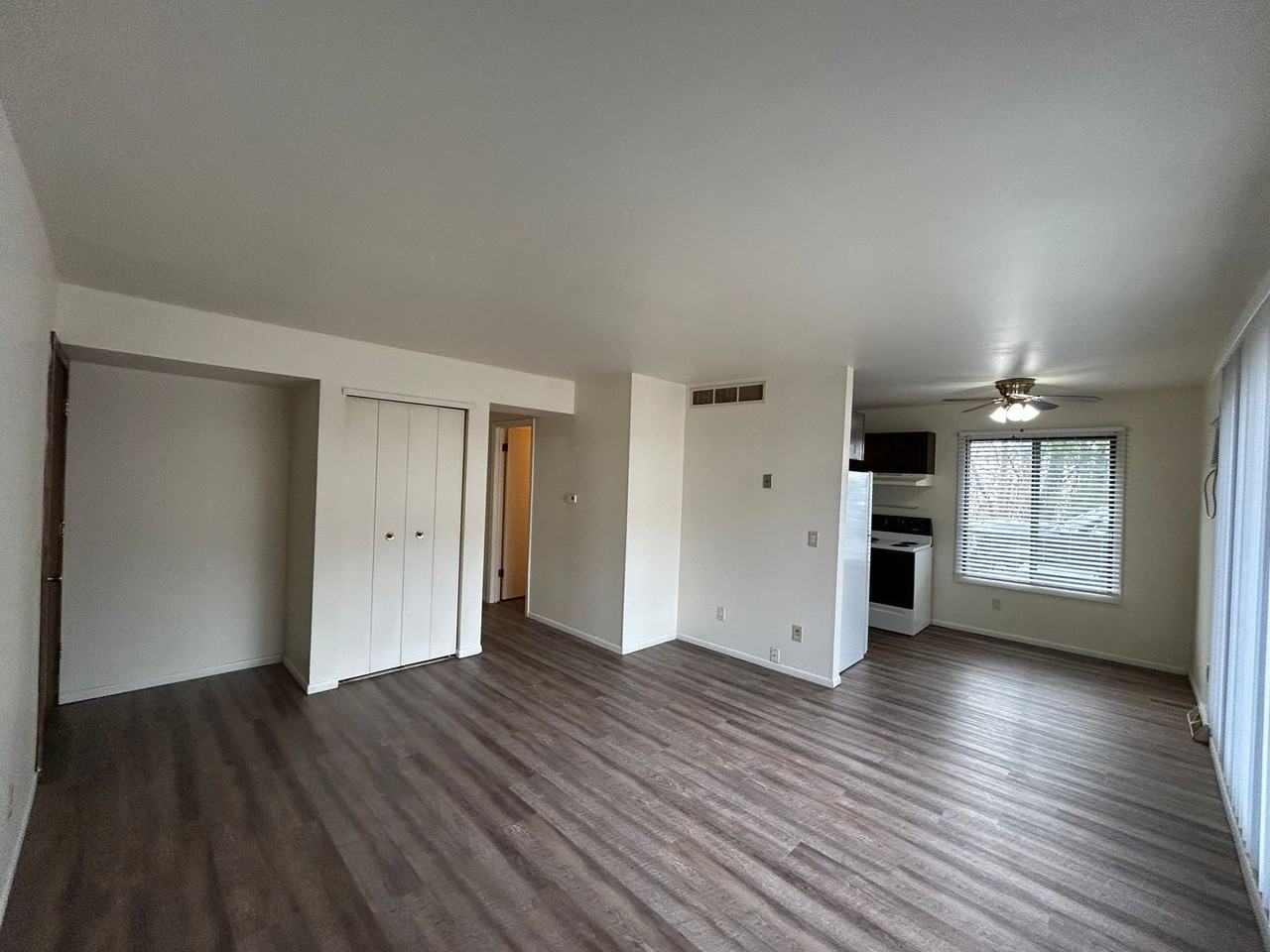 Beloit Robinson Apartments LLC - Photo 2 of 17