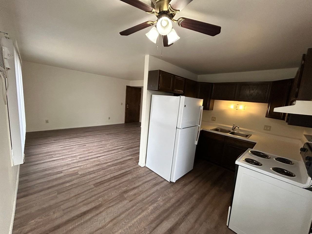 Beloit Robinson Apartments LLC - Photo 3 of 17