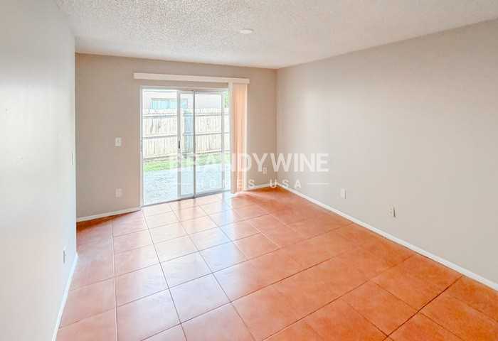 7821 Farnsworth Ct - Photo 5 of 22