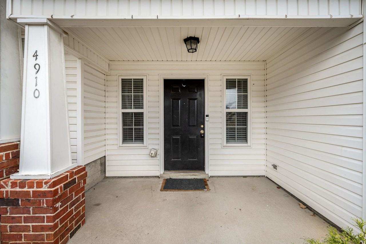 4910 Laura Jeanne Boulevard - Photo 5 of 37