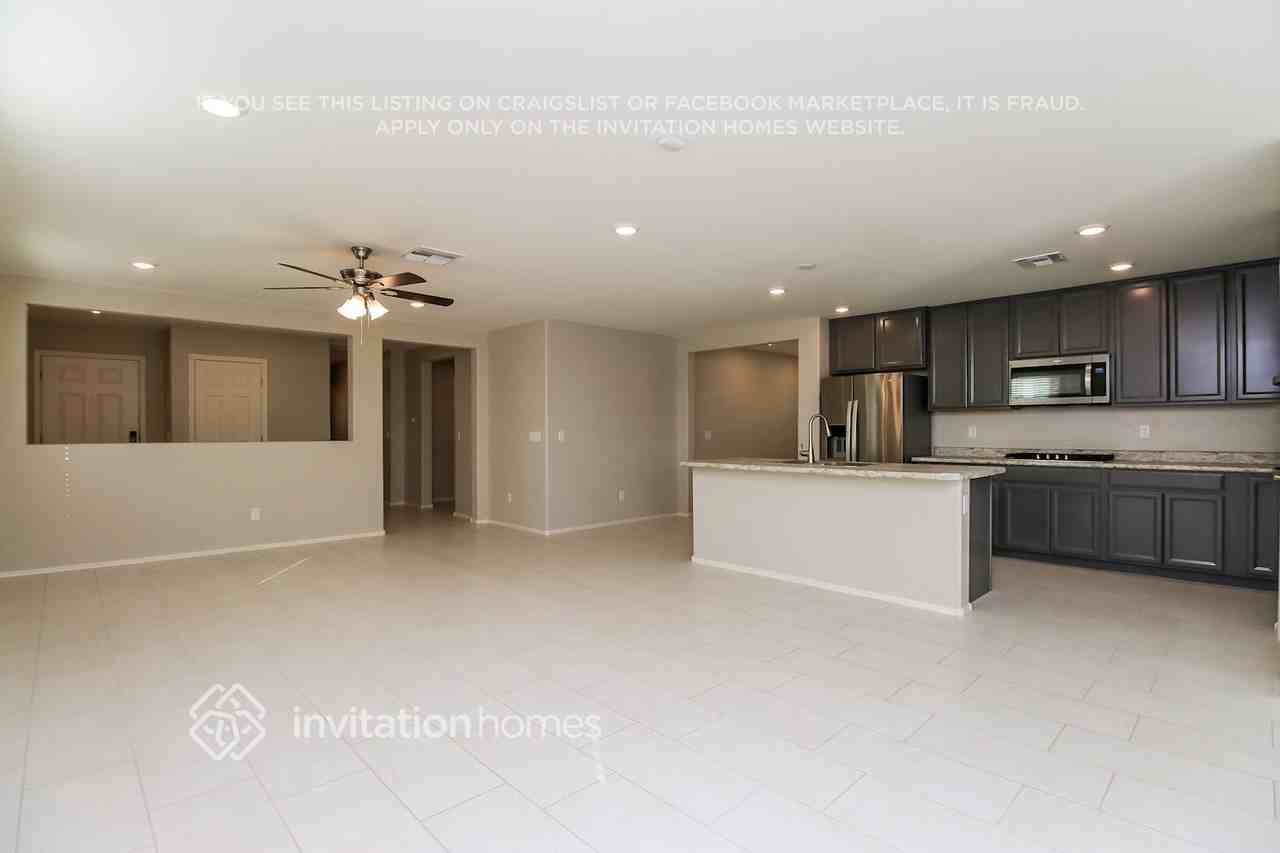 36419 West San Ildefanso Avenue - Photo 3 of 17