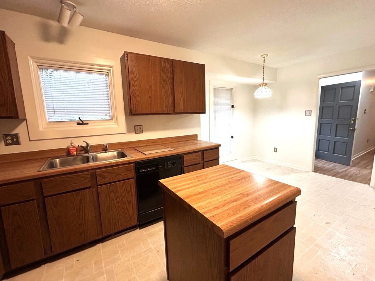 3112 Avondale Ct - Photo 4 of 14