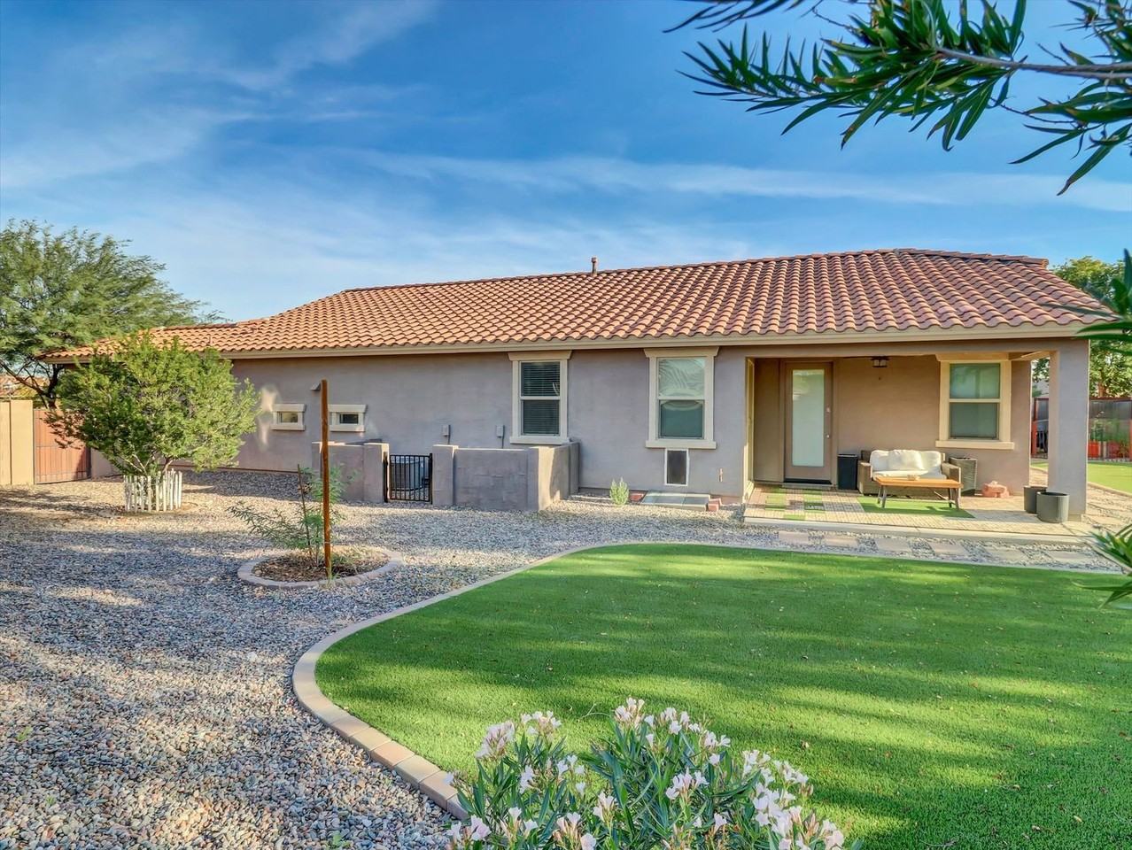 3405 W Alta Vista Rd - Photo 3 of 28