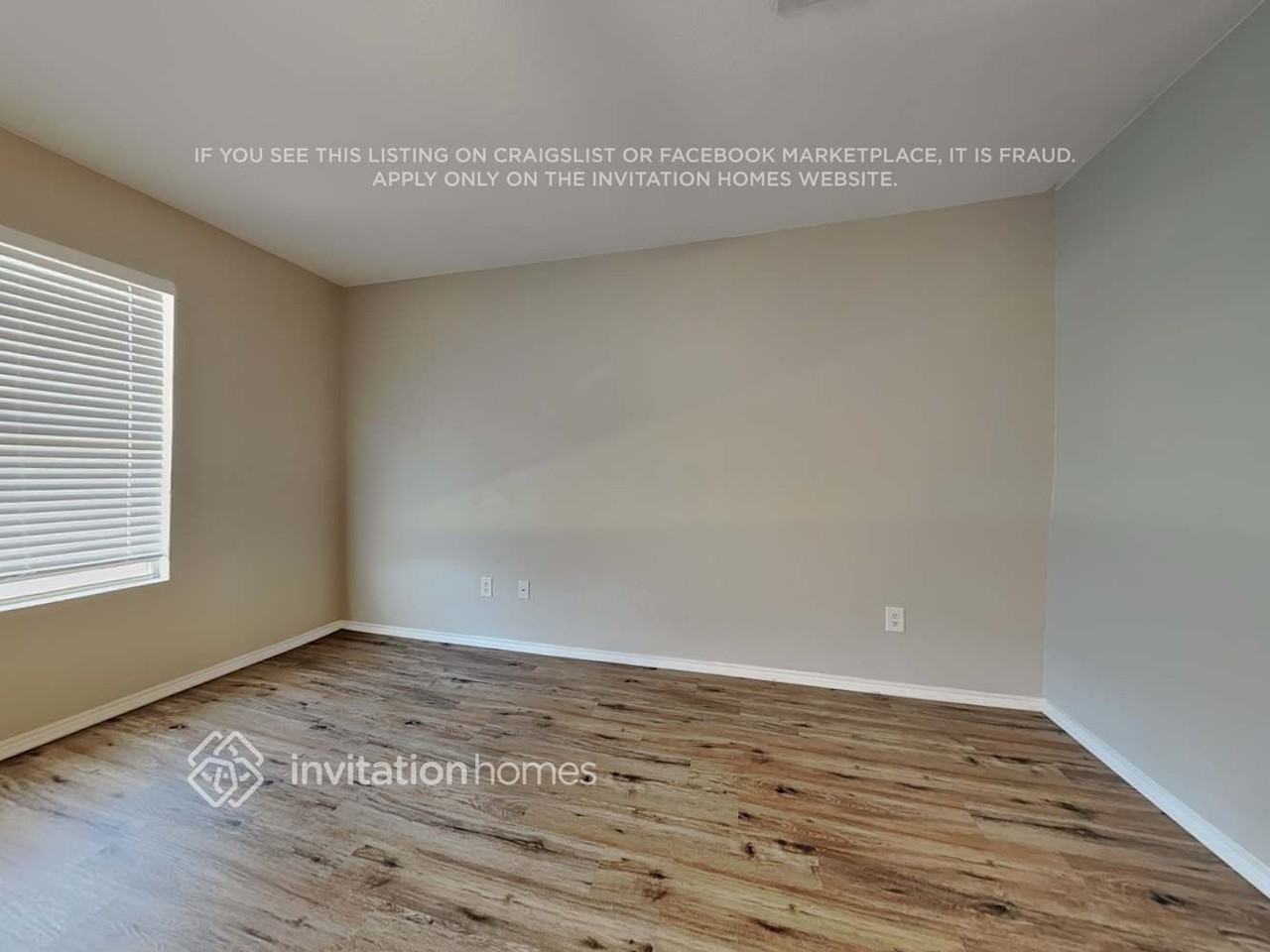 1509 Queens Brook Ln - Photo 4 of 18