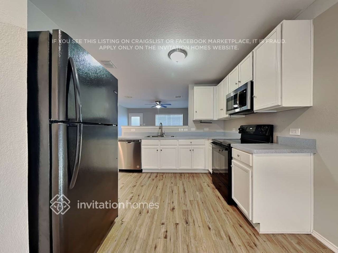 1509 Queens Brook Ln - Photo 6 of 18