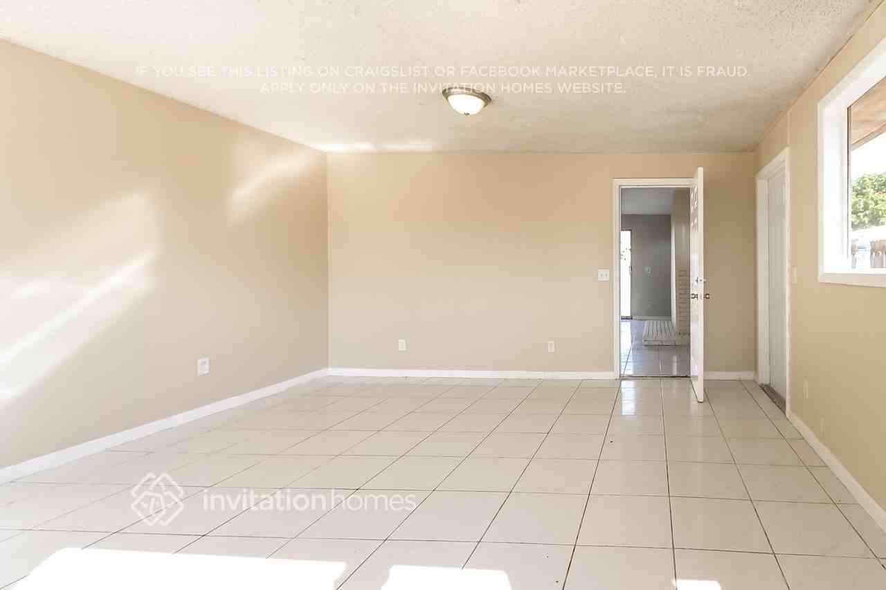 1370 Kirk Road - Photo 6 of 17