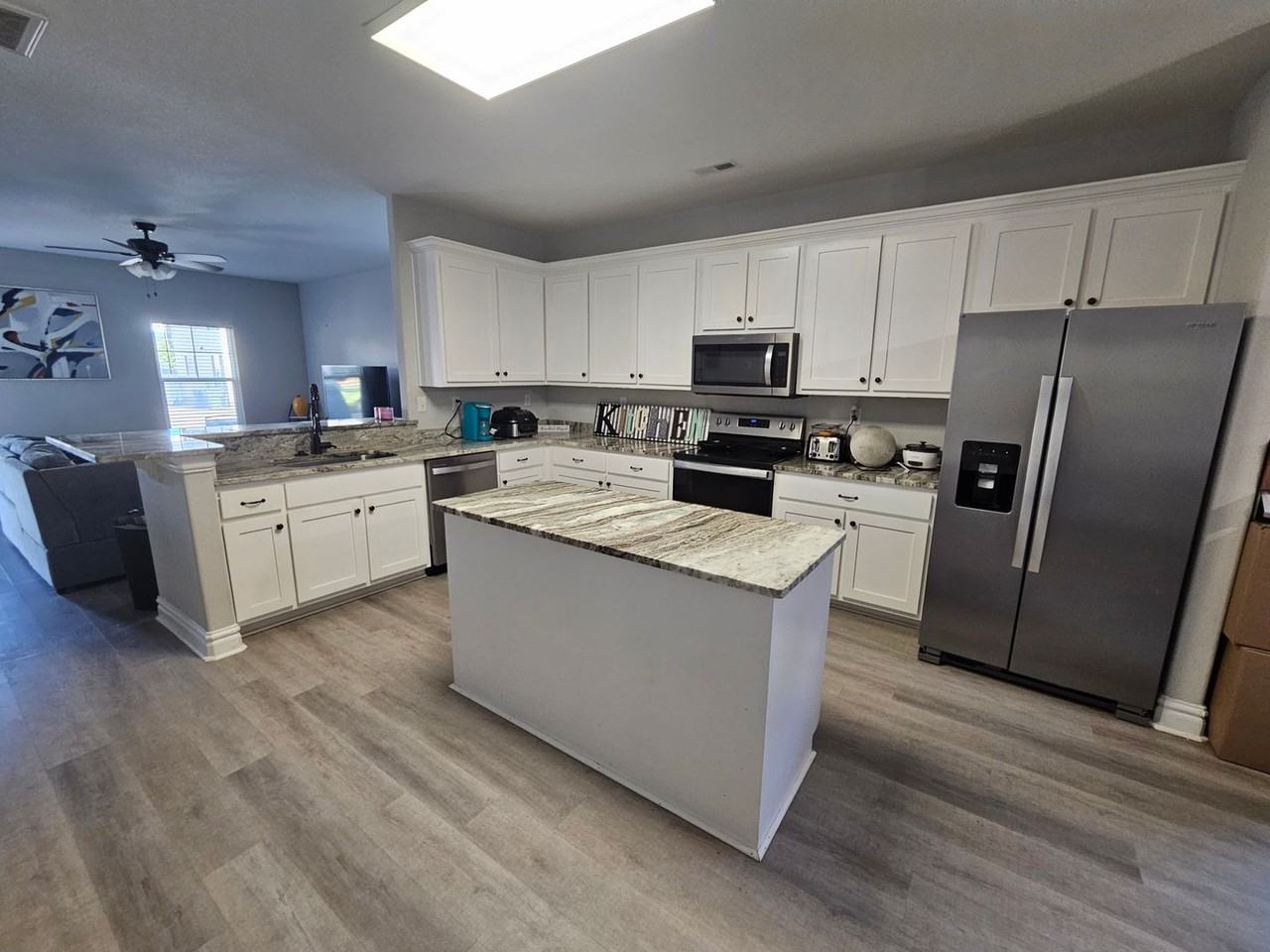 201 Bellamy Avenue - Photo 4 of 20