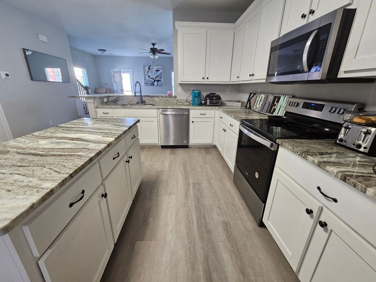 201 Bellamy Avenue - Photo 6 of 20