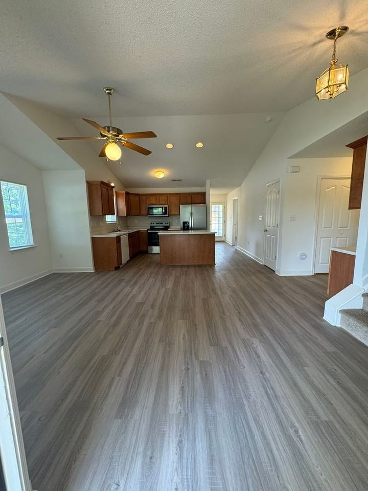 129 Cluster Circle - Photo 2 of 24