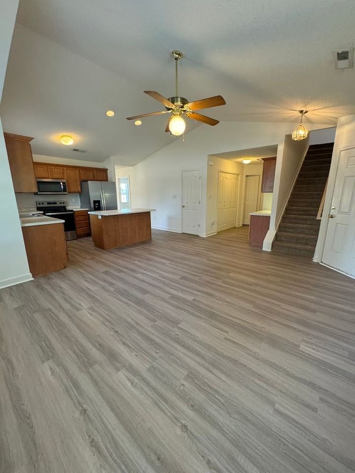 129 Cluster Circle - Photo 7 of 24