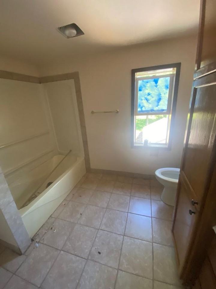 1508 East Wisconsin Avenue - Photo 7 of 35