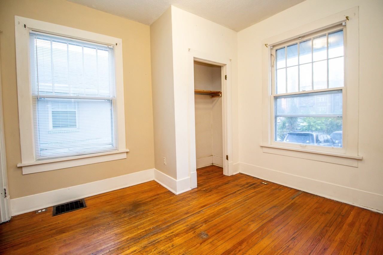 1111 Hamilton Way - Photo 5 of 19