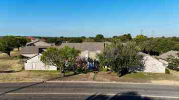 featured image of 802 Melrose Drive