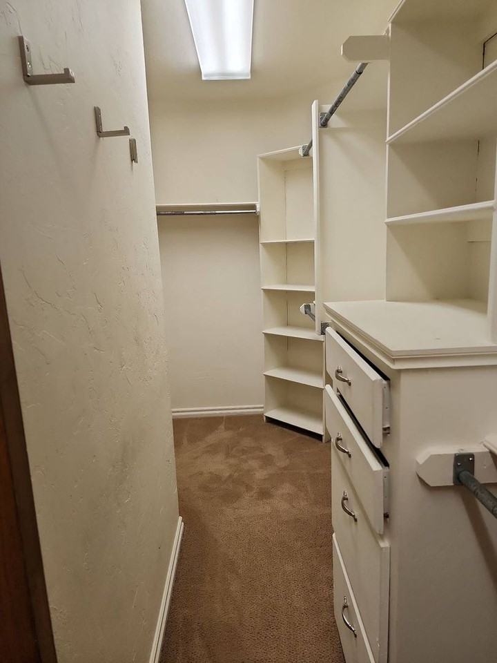 2824 Sw 108th St - Photo 7 of 28