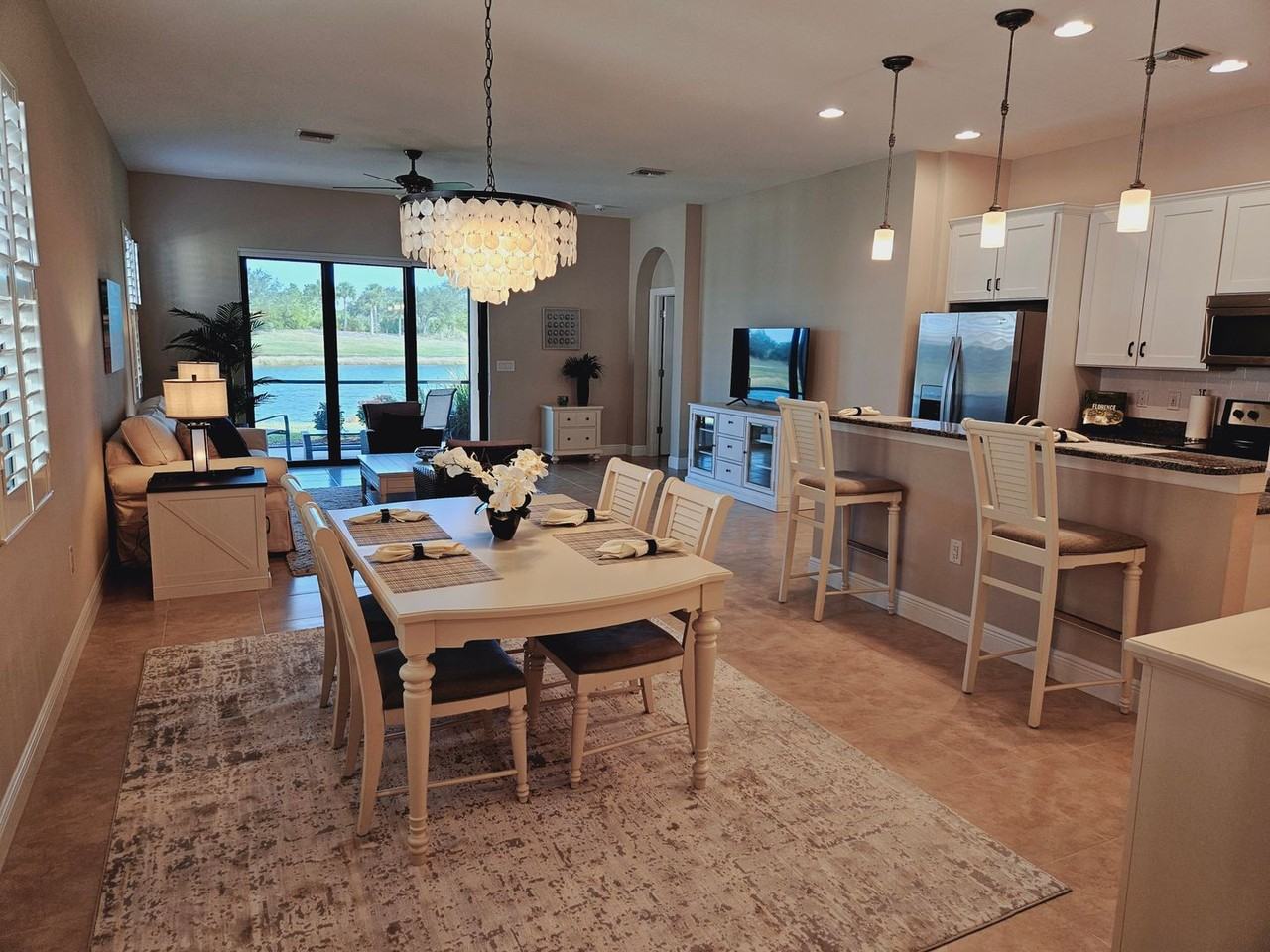 10468 Crooked Creek Dr - Photo 5 of 45