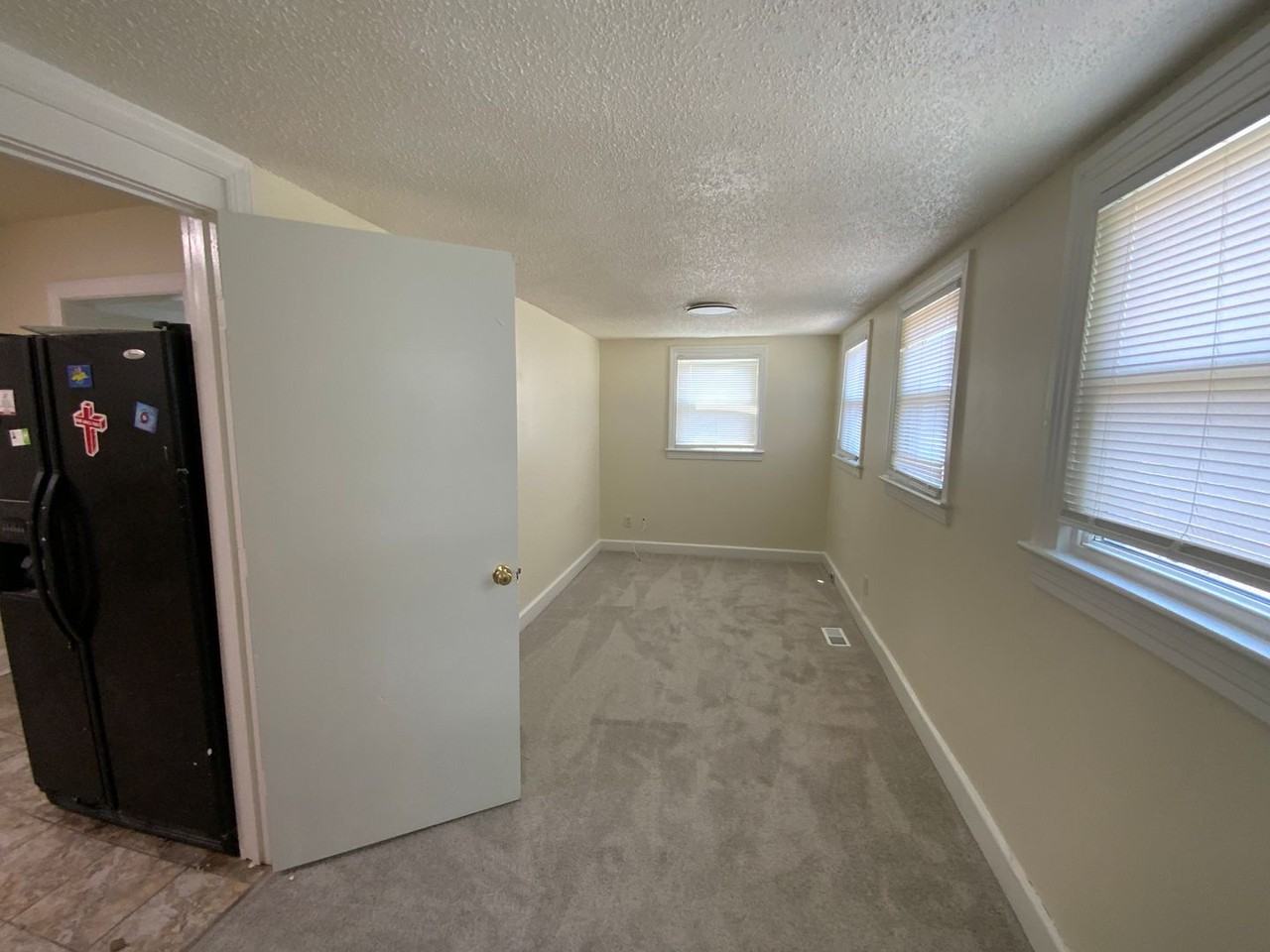 516 Highland Avenue - Photo 5 of 23