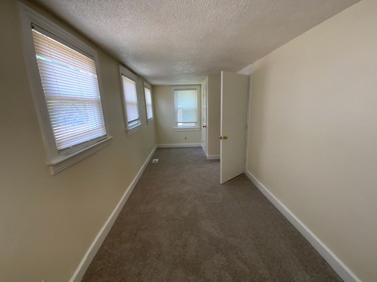 516 Highland Avenue - Photo 6 of 23