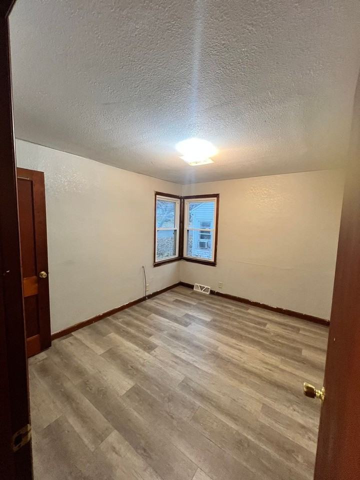 427 Galloway Ct - Photo 7 of 9