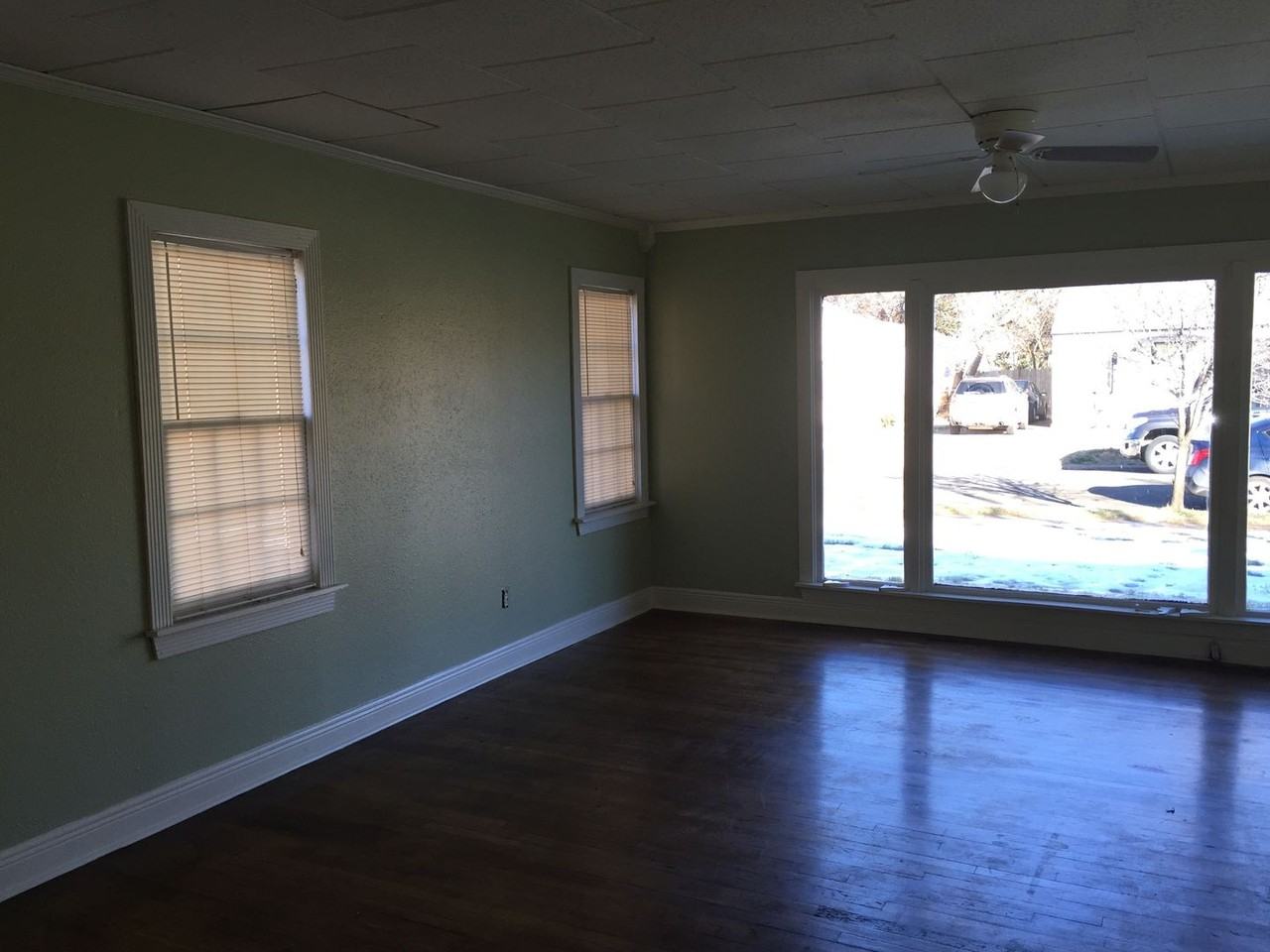 2207 23rd Street - Photo 3 of 7