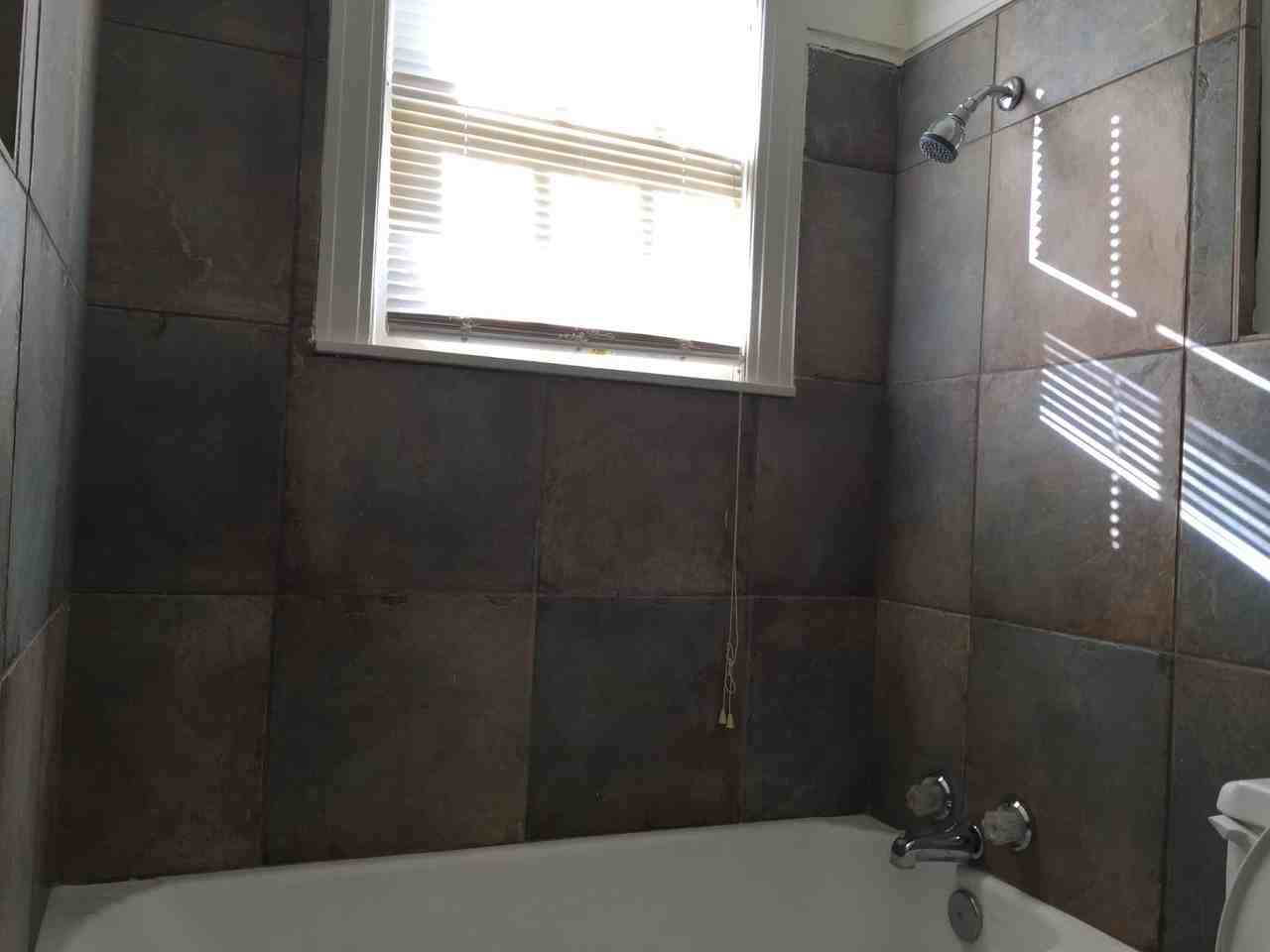 2207 23rd Street - Photo 6 of 7