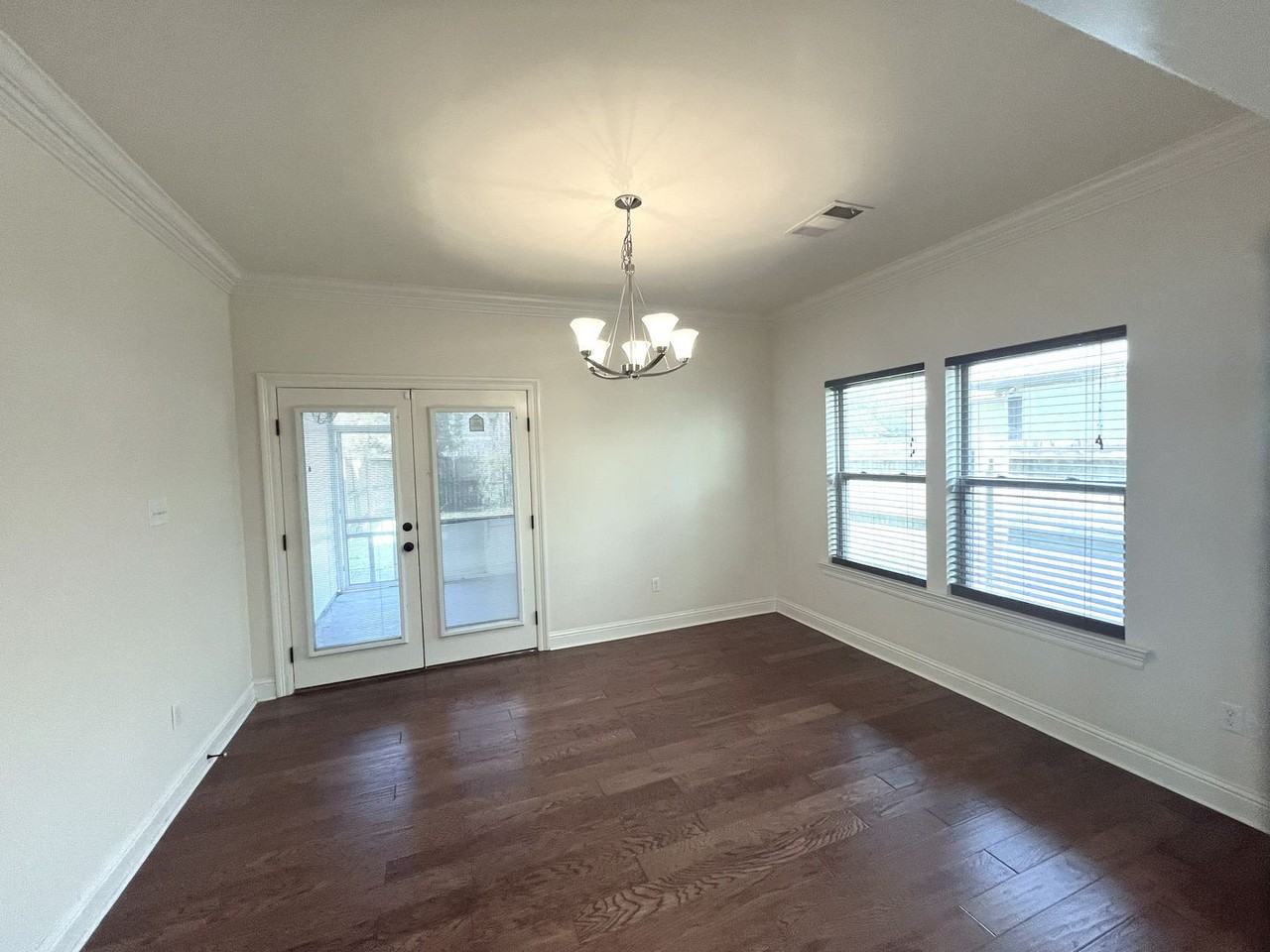 15514 Green Trails Boulevard - Photo 6 of 23