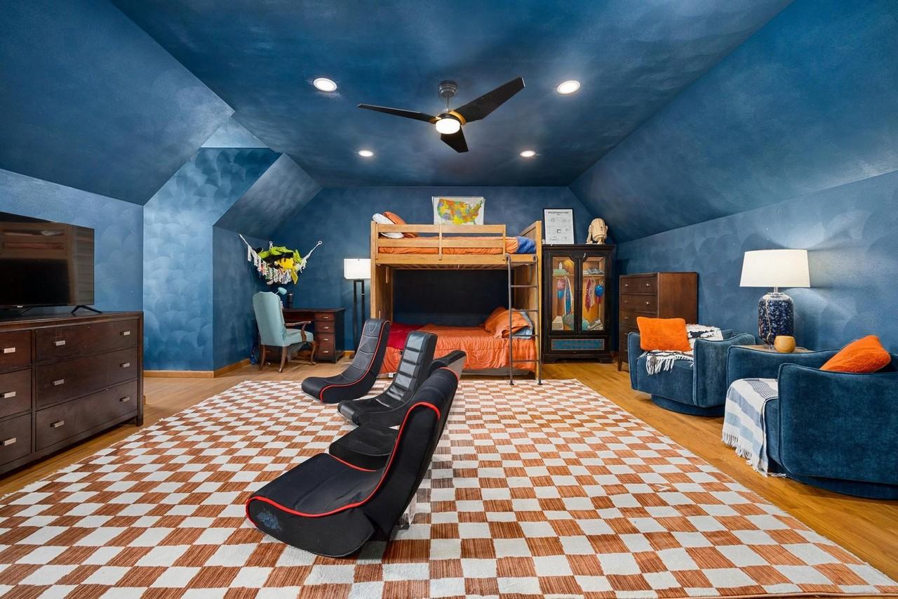 1708 Steeplechase - Photo 7 of 11