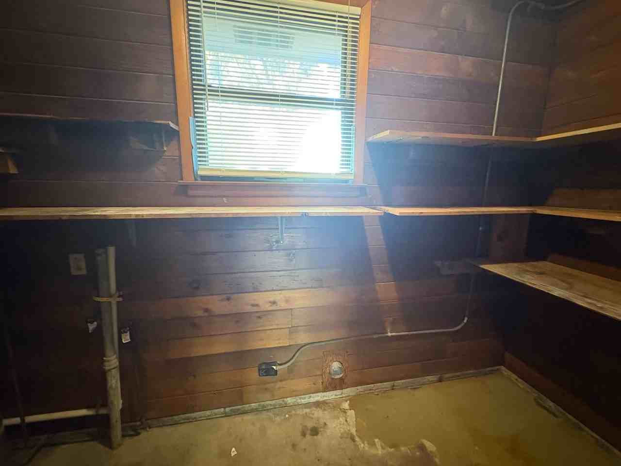 2704 Shacklett Drive - Photo 7 of 12