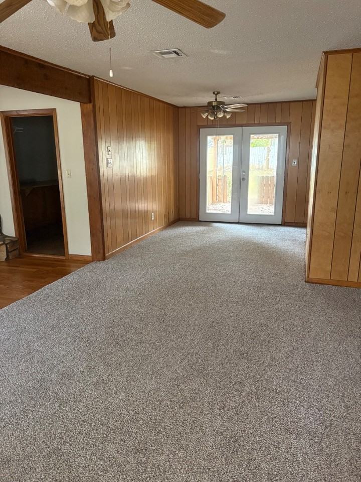 4221 Elaine Street - Photo 2 of 10