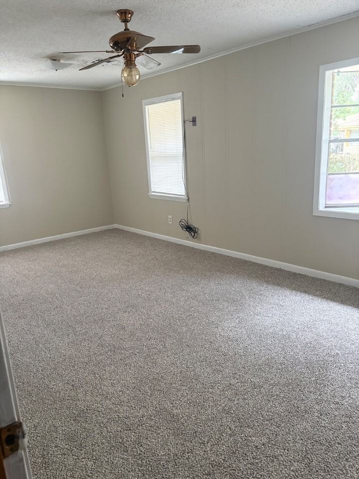 4221 Elaine Street - Photo 7 of 10