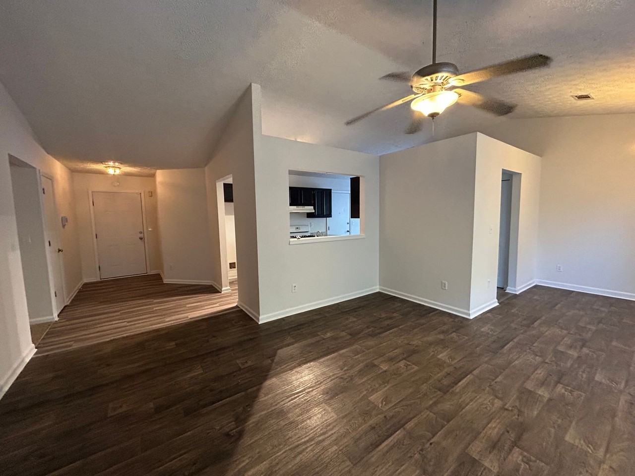 1292 Lynx Court - Photo 3 of 18