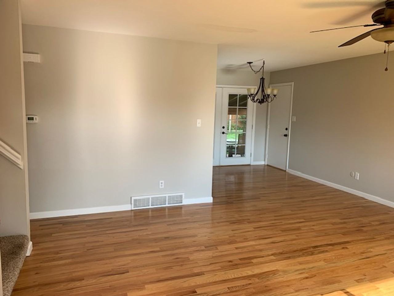 5038 Hickory Place - Photo 4 of 45