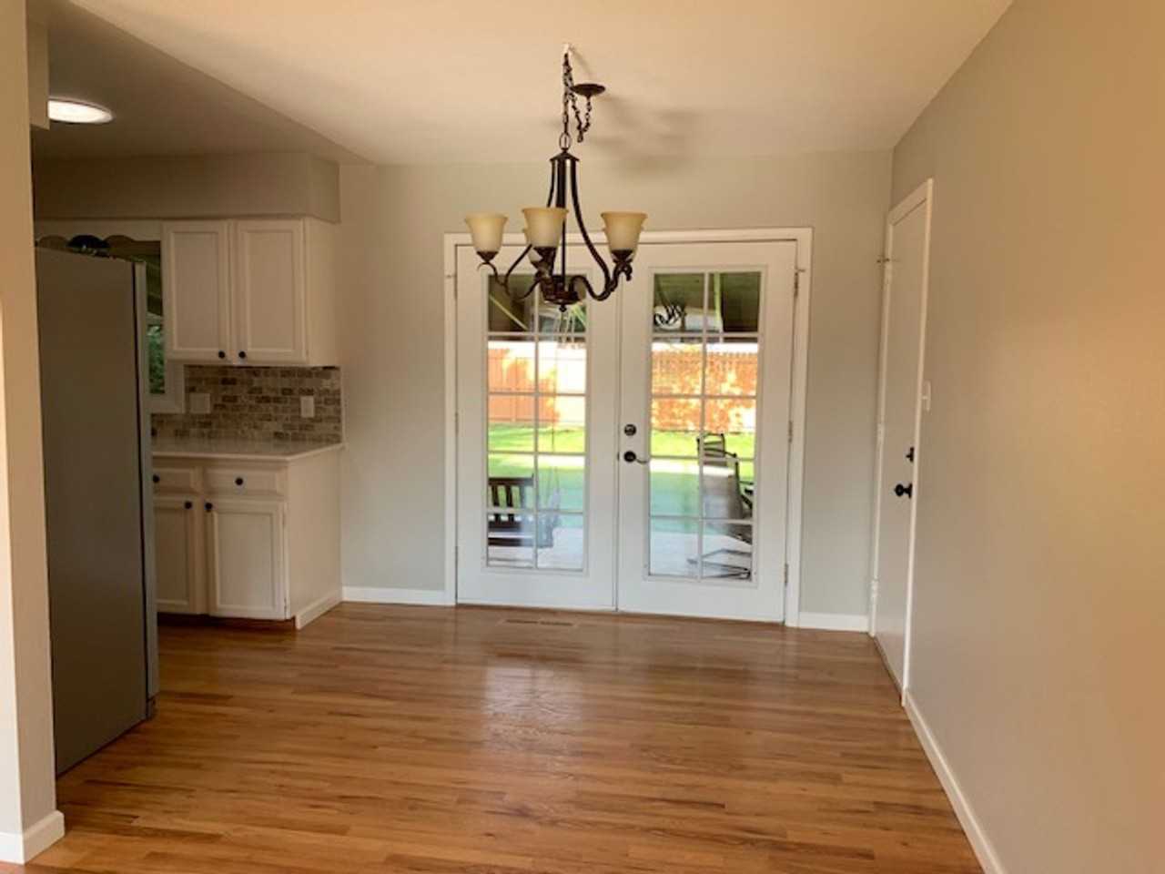 5038 Hickory Place - Photo 6 of 45