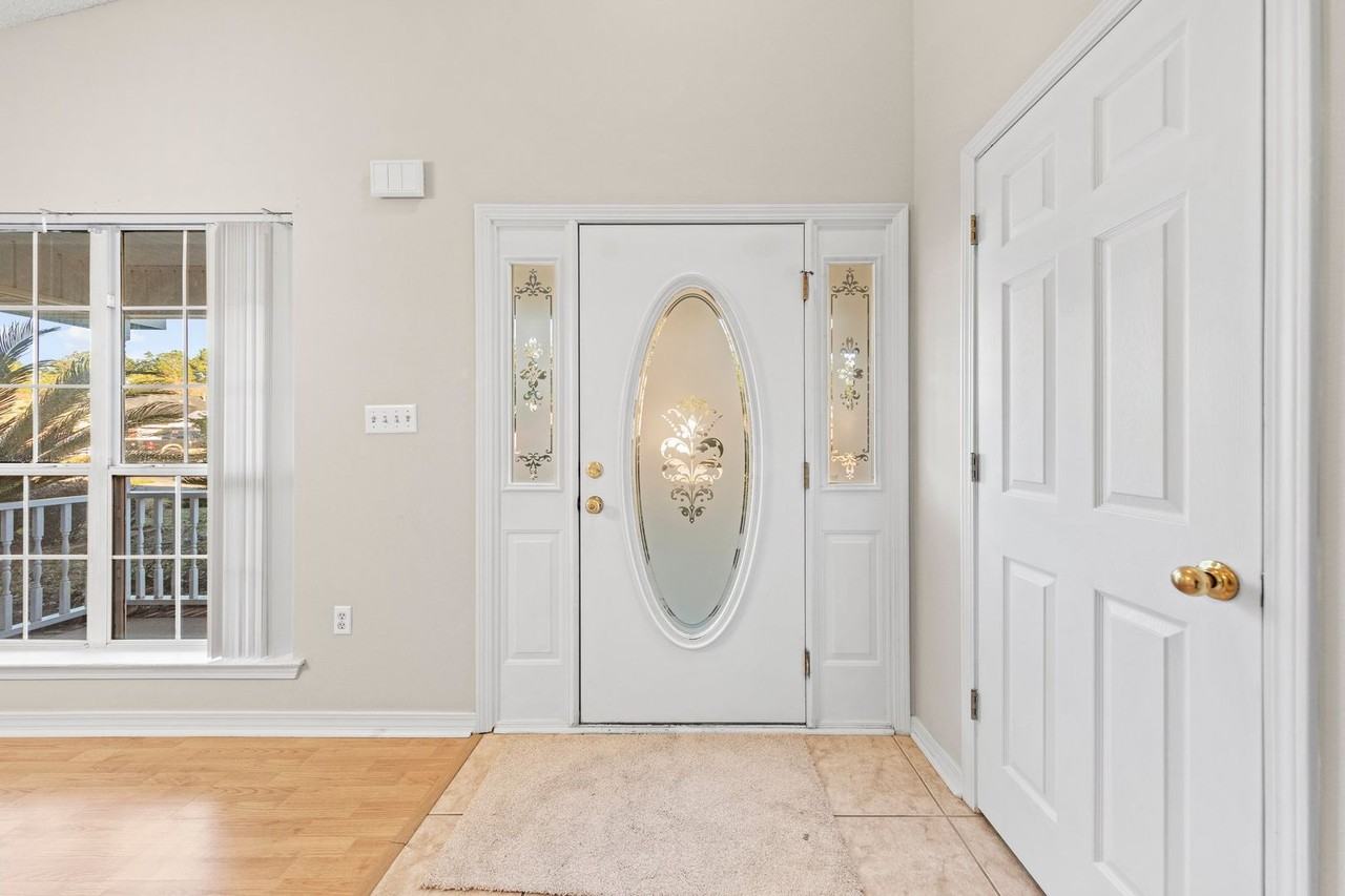 1636 Florence Ave - Photo 5 of 35