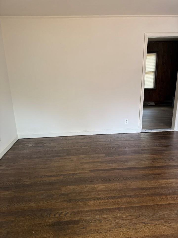 4017 Carlyle Dr - Photo 2 of 10