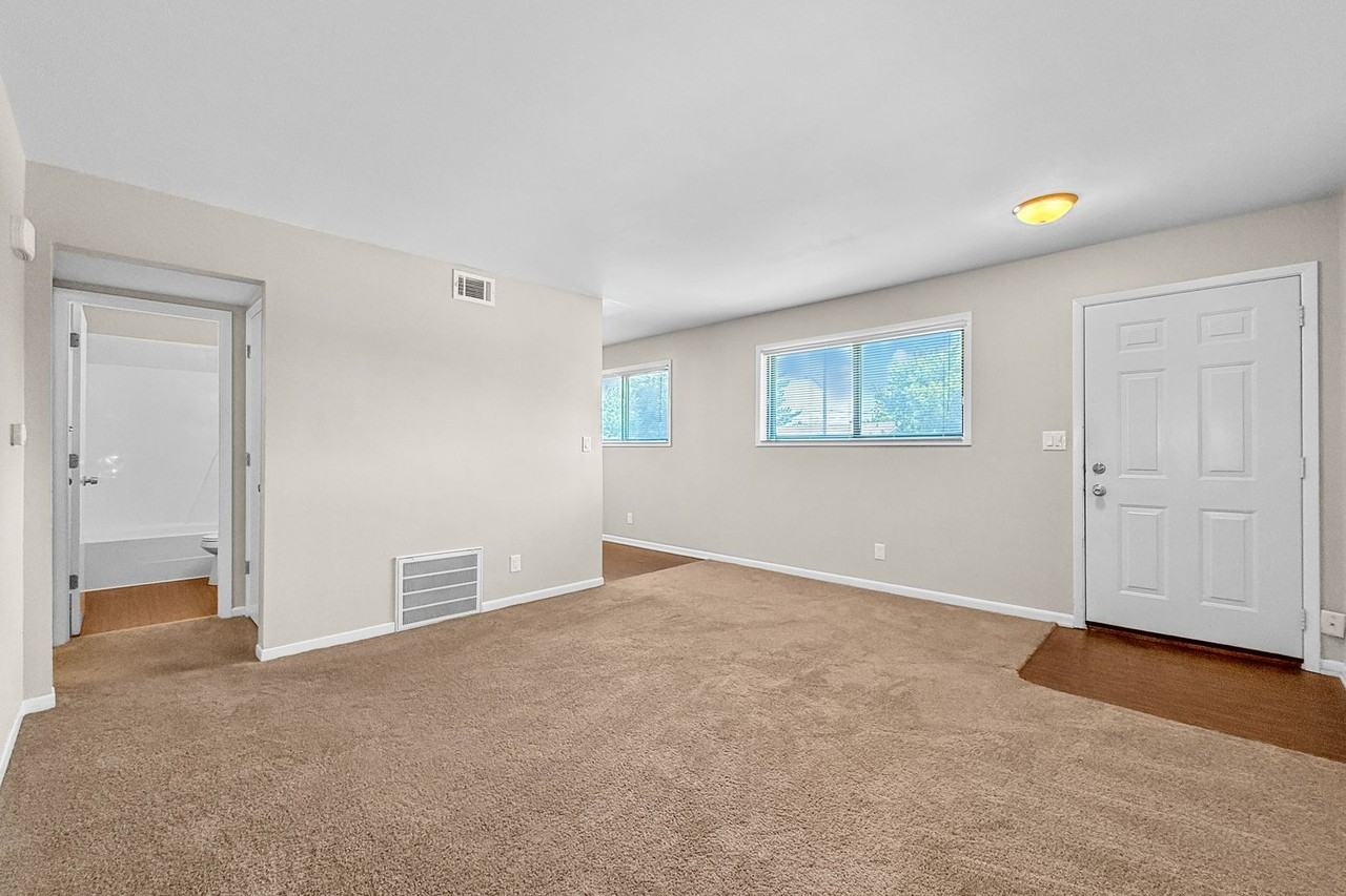 1311 N Dakota - Photo 2 of 9