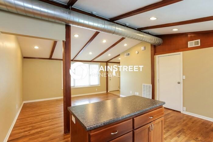 5612 N Euclid Ave - Photo 5 of 16