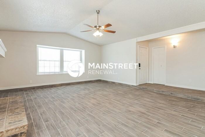 2718 Holy Cross Ln - Photo 6 of 18