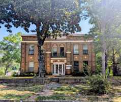 featured image of 320 Beech Street