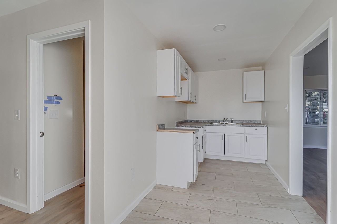 2101 2101 Carrere St - 2101 Carrere St - Photo 4 of 10