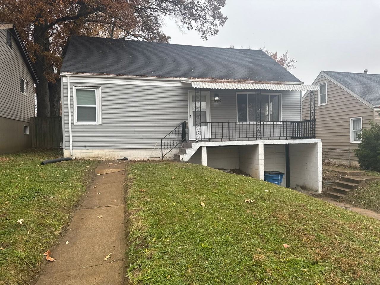 145 North Harvey Avenue