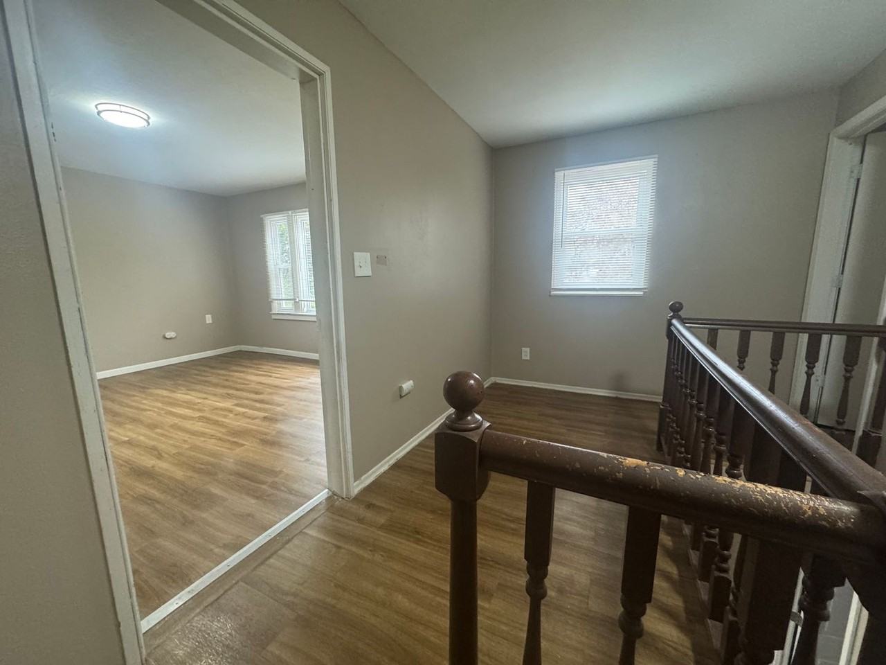 101 Scott Ave - Photo 3 of 17