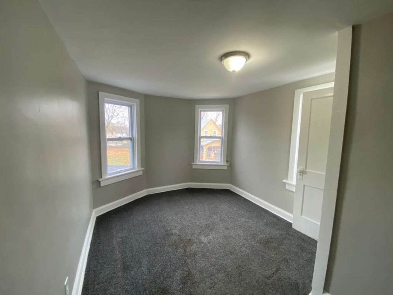 1289 Girard St - Photo 6 of 17