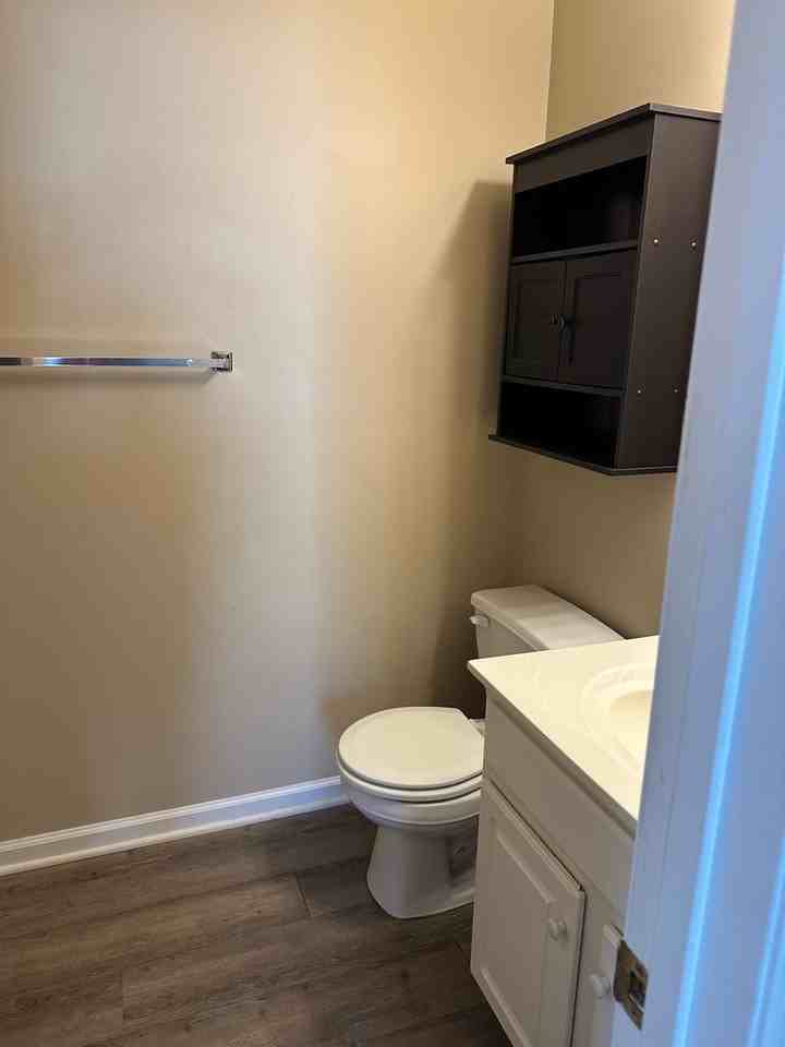 424 Ivy Glen Dr - Photo 4 of 9