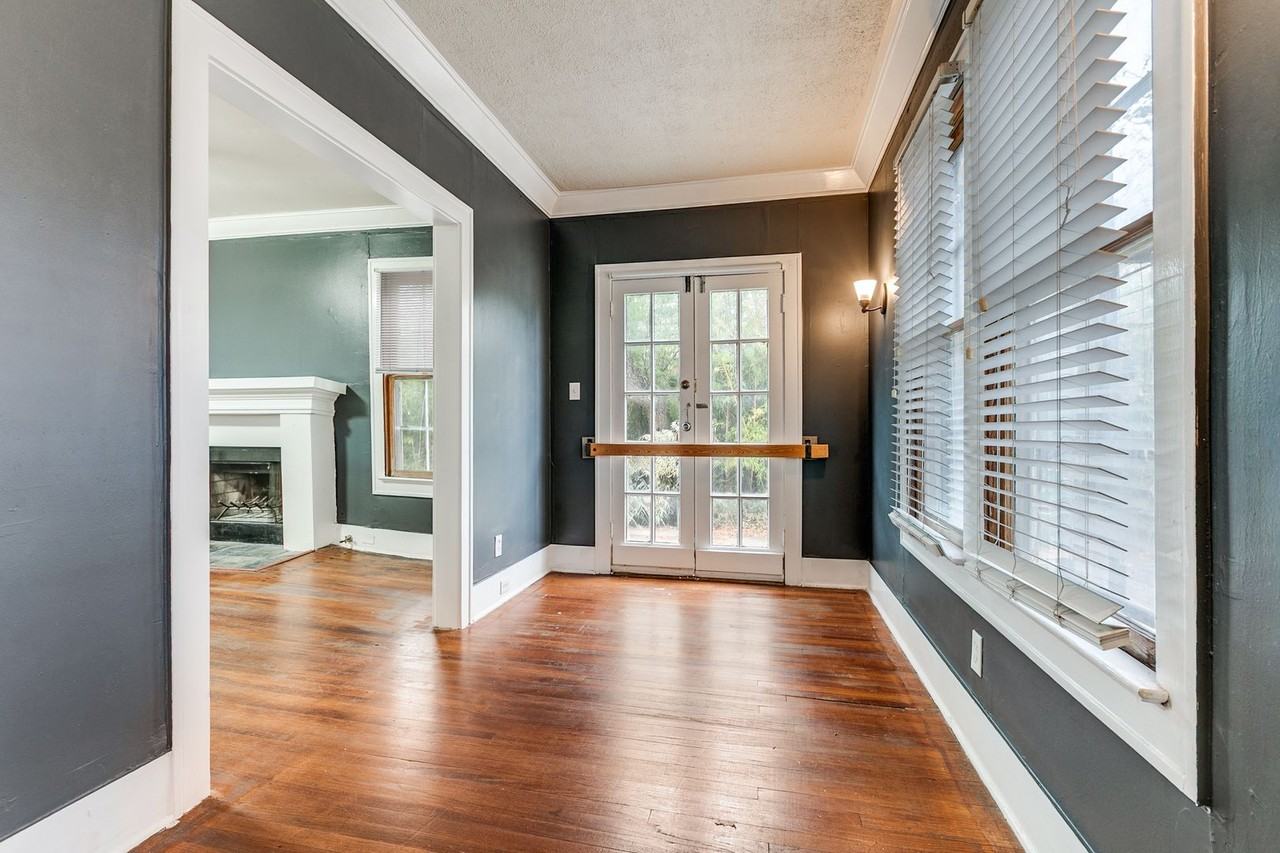 807 West Lullwood Avenue - Photo 5 of 25