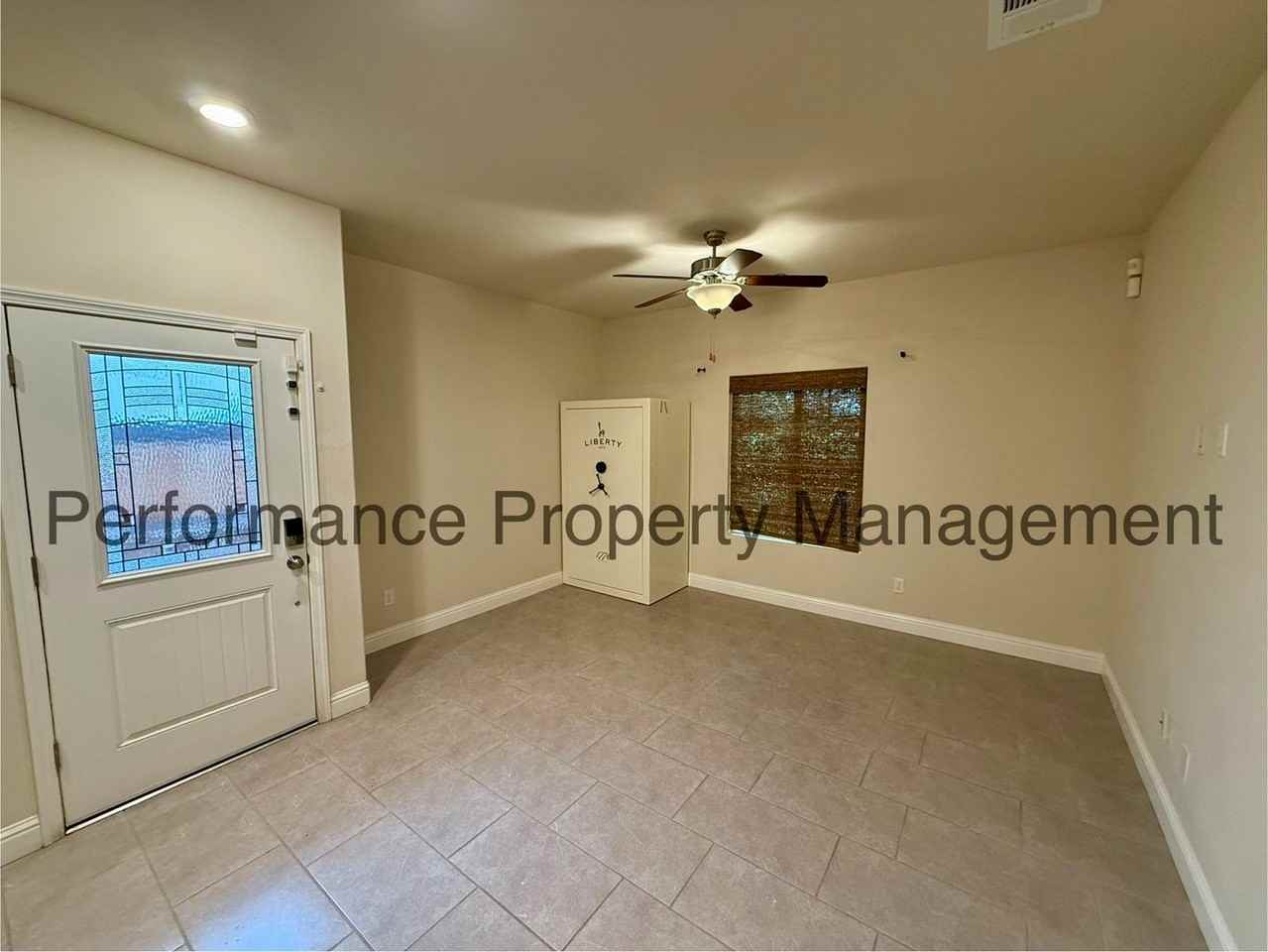 3815 Lynwood Way - Photo 3 of 27