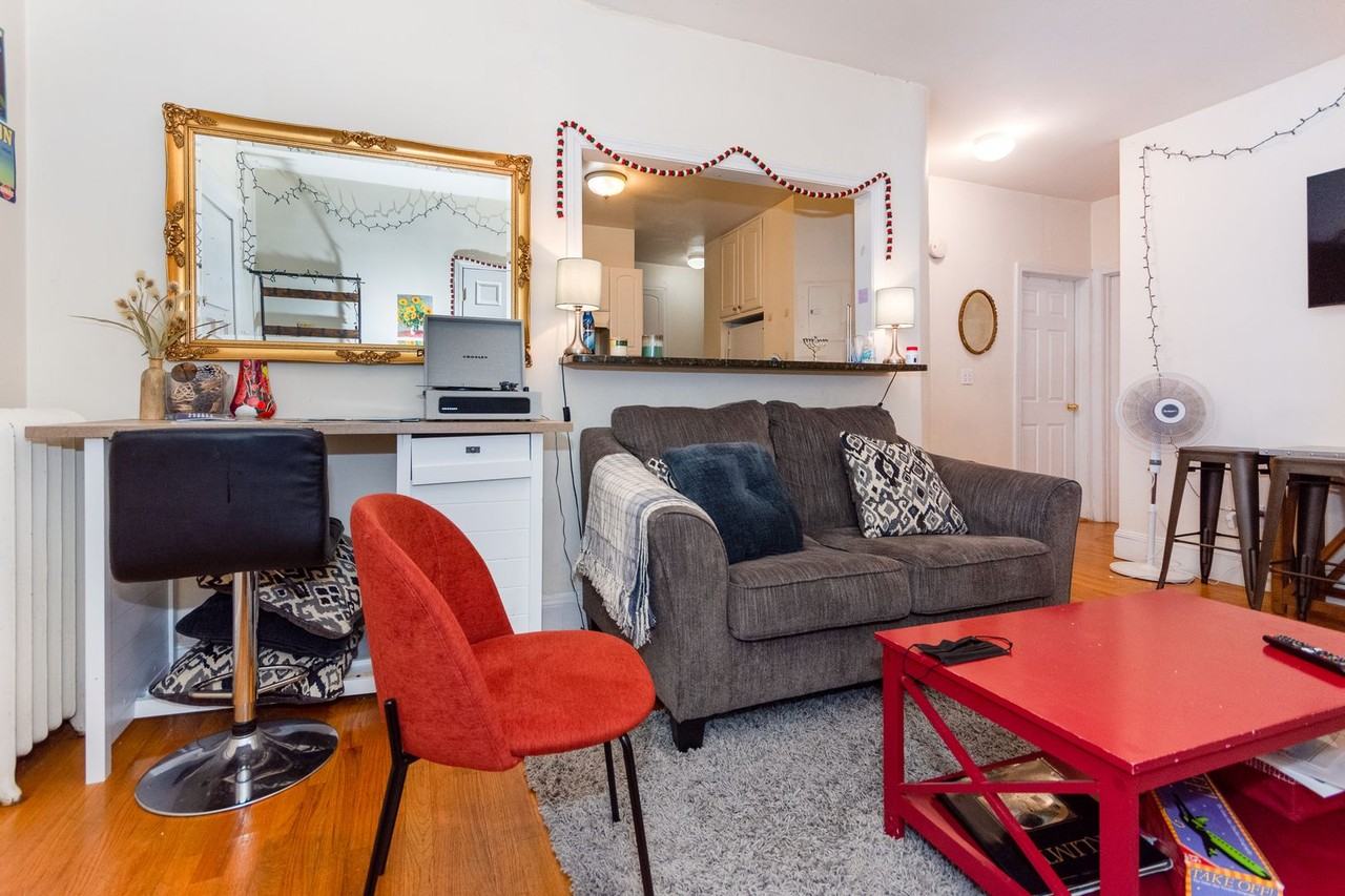 54 54 Egmont St - Photo 2 of 12