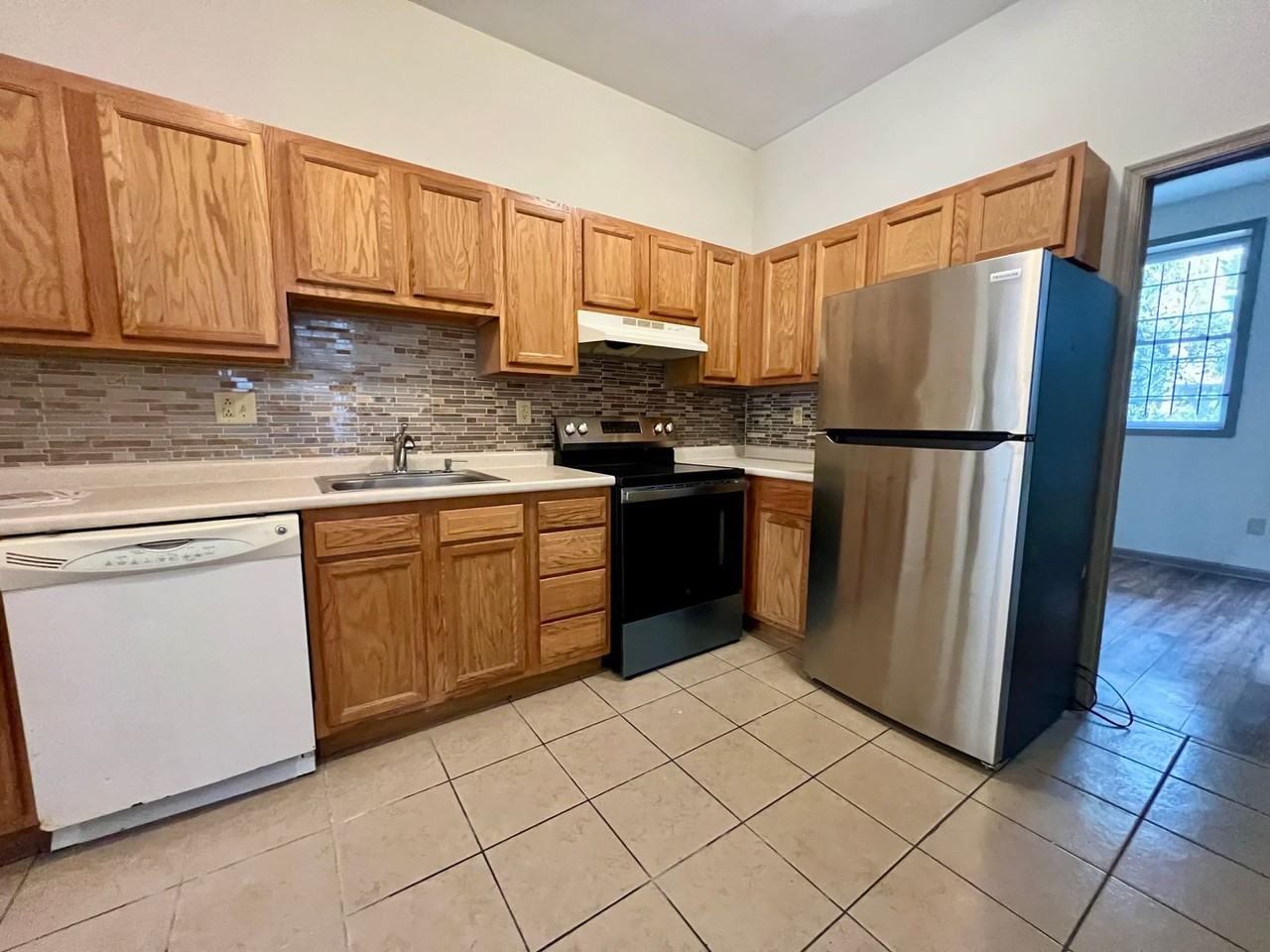 1631 Edgley St - Photo 6 of 29